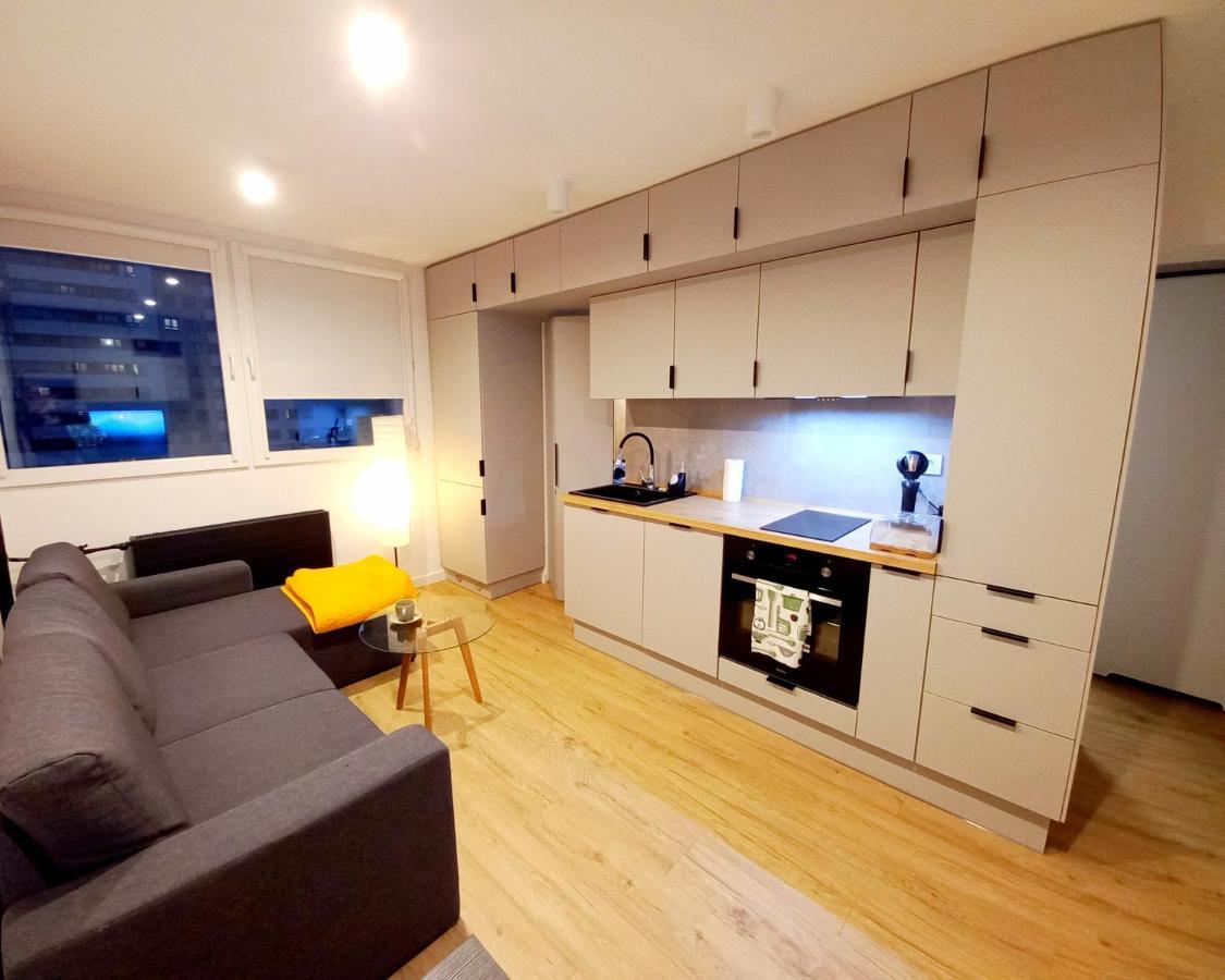 Neoapartments Lotnicza Wrocław Buitenkant foto