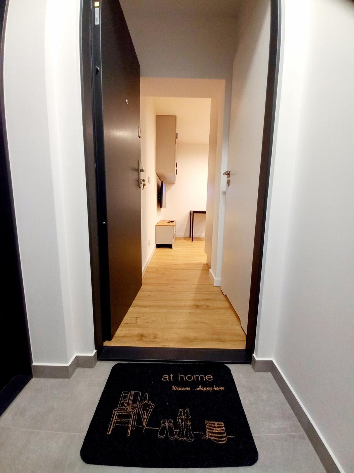 Neoapartments Lotnicza Wrocław Buitenkant foto